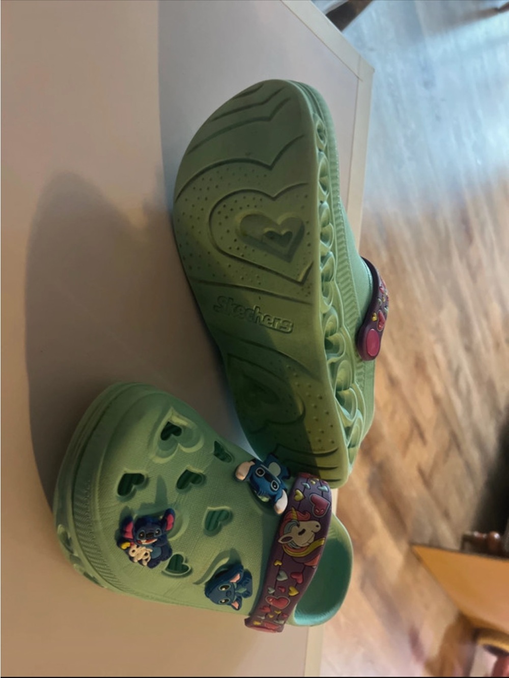Skechers Kids Light Green Heart-Detail Clogs with Character Strap